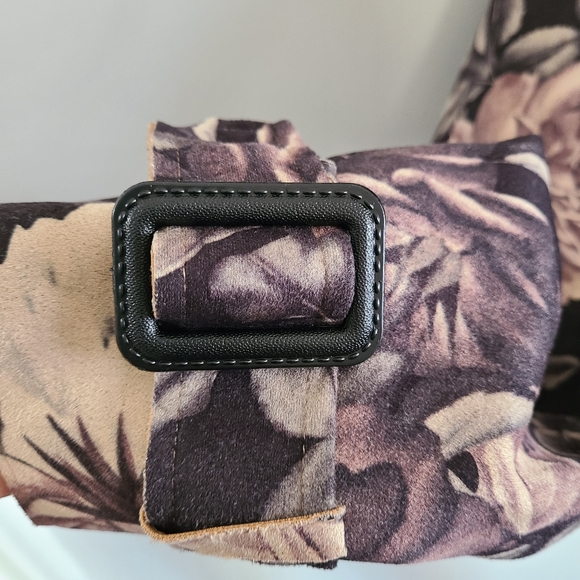 Brand New Small Solitaire Jacket - Picture 5 of 6